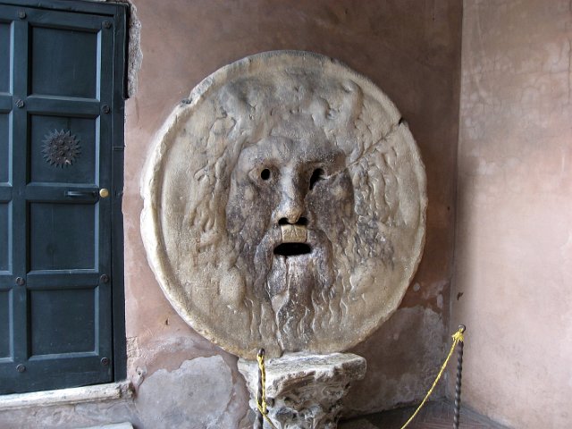 Bocca della Verita (Mouth of Truth) - San Maria in Cosmedin-10.JPG